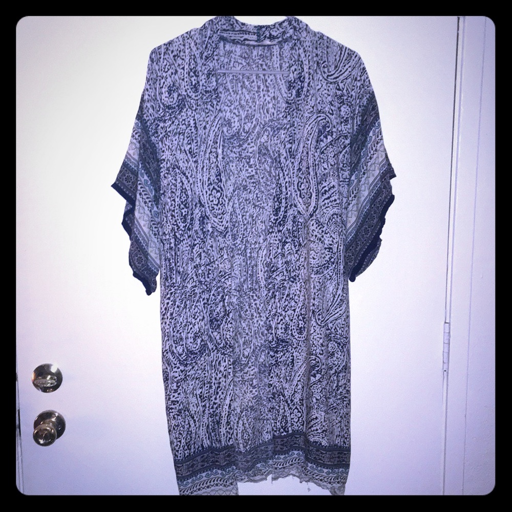 Cute Flowy Kimono style Cover up